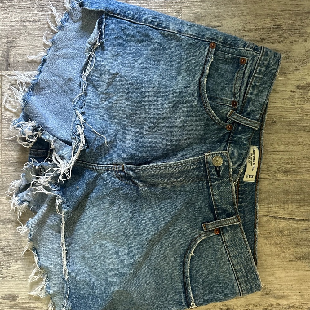 Abercrombie Mom Short Curve Love High Rise - Size 10